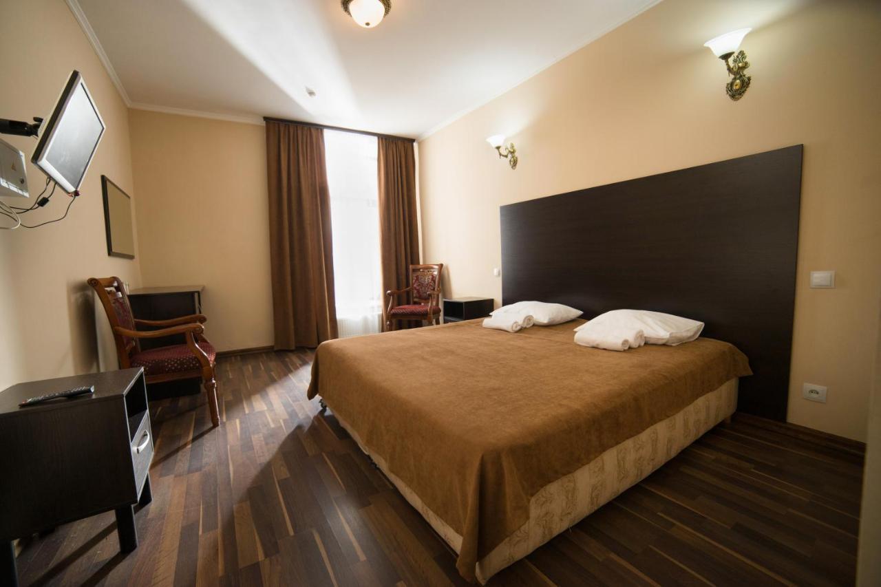 Alex Hotel Odessa Eksteriør bilde
